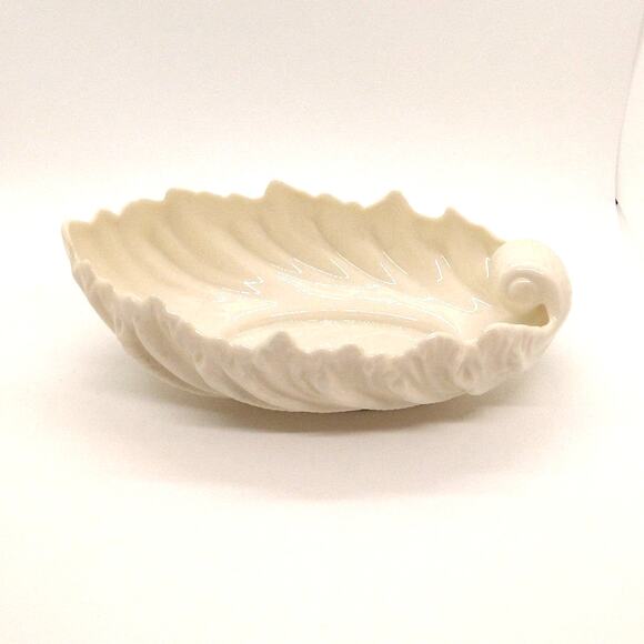 Vintage Lenox Acanthus Leaf Dish Cream Color - Picture 1 of 8